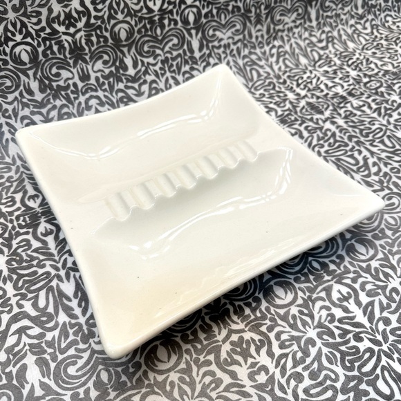 Vintage 60s MCM Royal Haeger Pottery Ivory Ceramic Atomic Age Large Ashtray - Picture 4 of 9